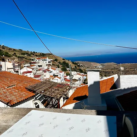 Stylish New In The Center Of Ioulida, Kea Διαμέρισμα *
